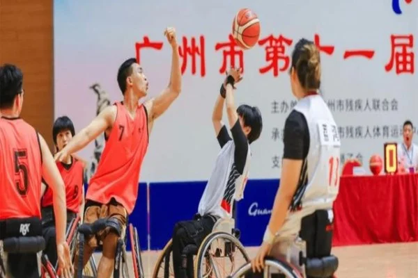 NBA凯尔特人训练营开启 塔图姆新赛季东部争冠与布朗组合分析